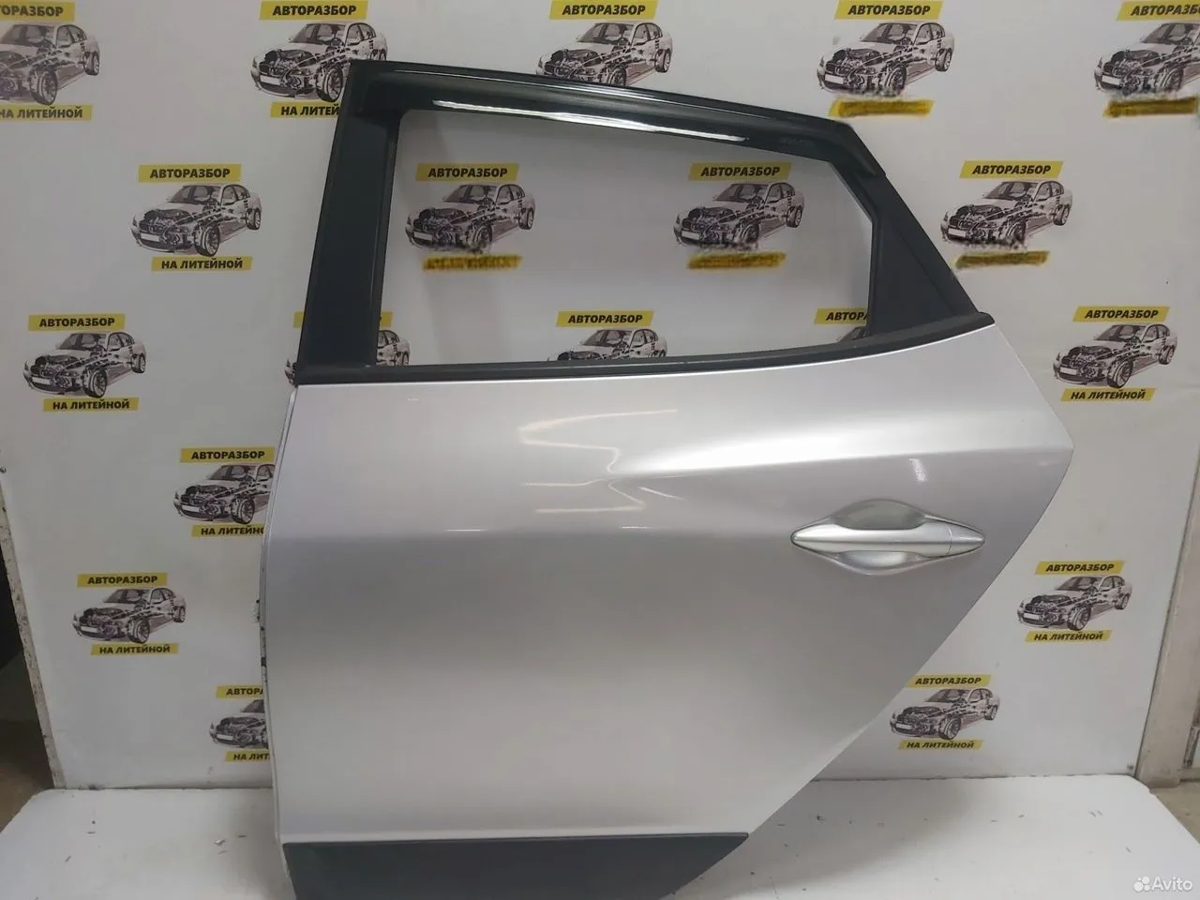 Дверь задняя левая Hyundai IX35