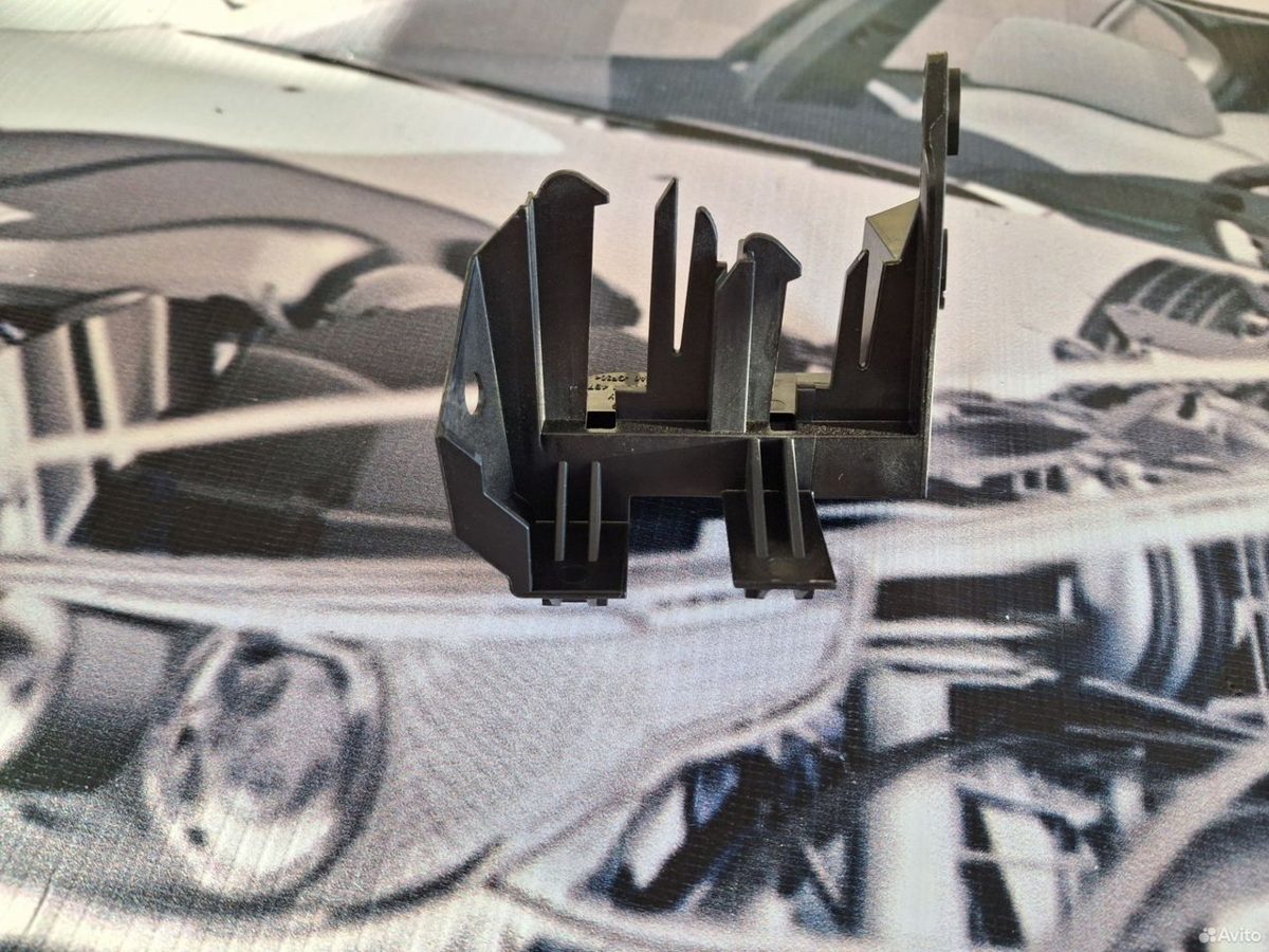 Кронштейн проводки 2.0 czpa Volkswagen