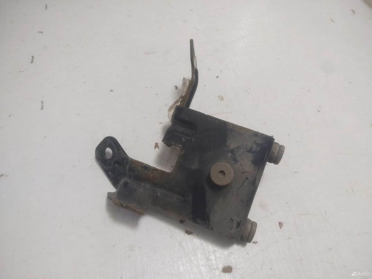 Кронштейн блока ABS Hyundai IX35 — фото 2