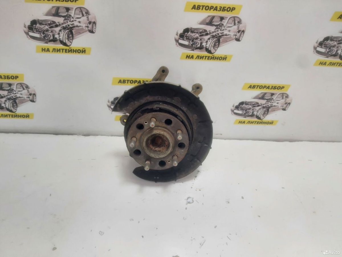 Кулак задний правый Hyundai IX35 2 WD