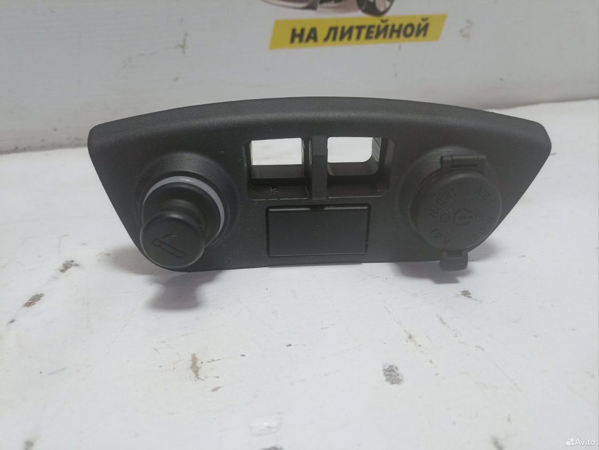 Накладка консоли Kia Rio 2