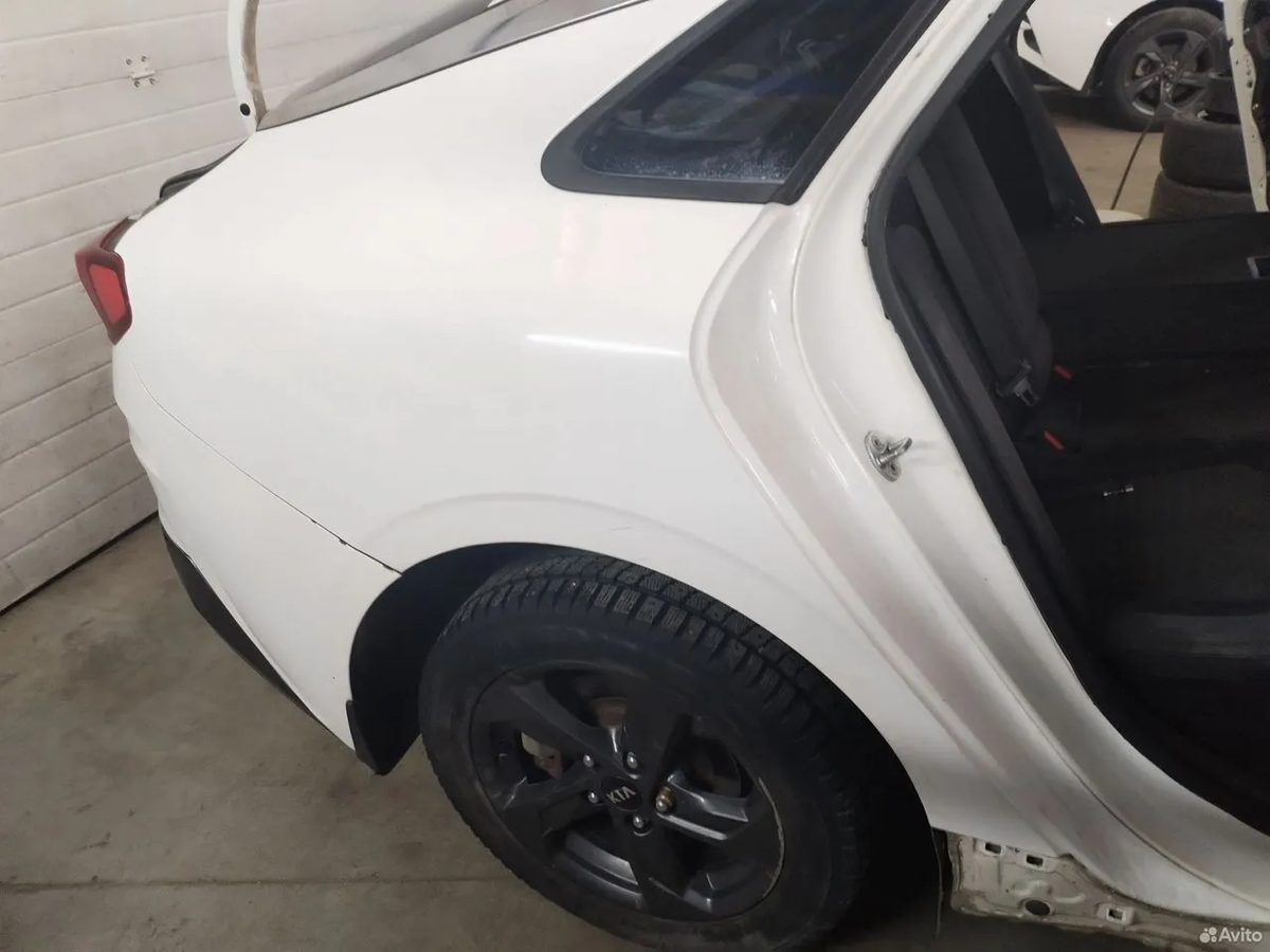 Крыло заднее правое Kia K5 DL3