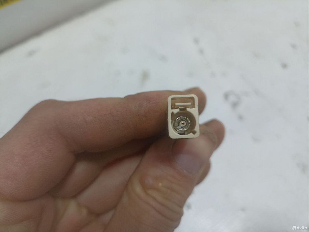 Провод блока глонасс Kia K5 DL3 — фото 3