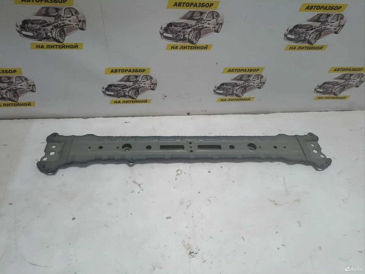 Суппорт радиаторов нижний Toyota Camry XV70