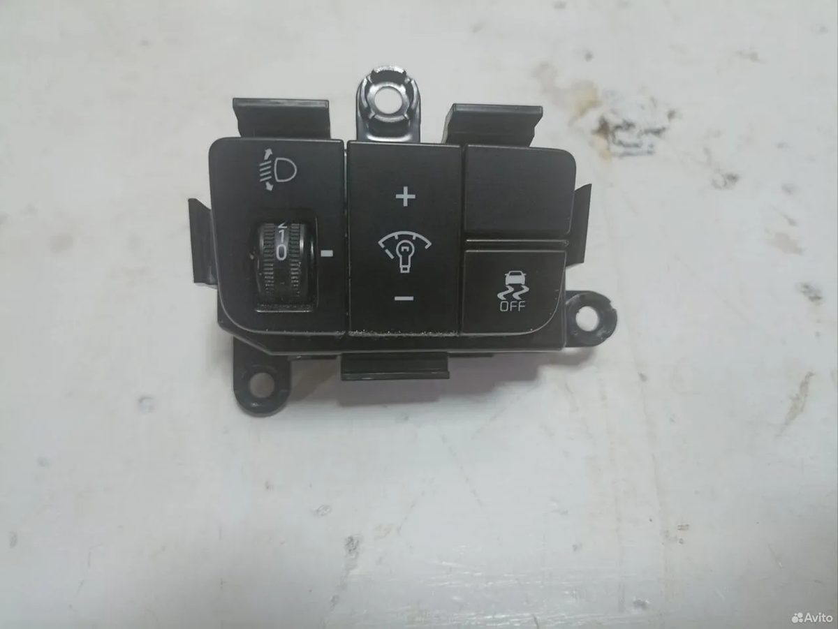 Блок кнопок Kia K5 DL3