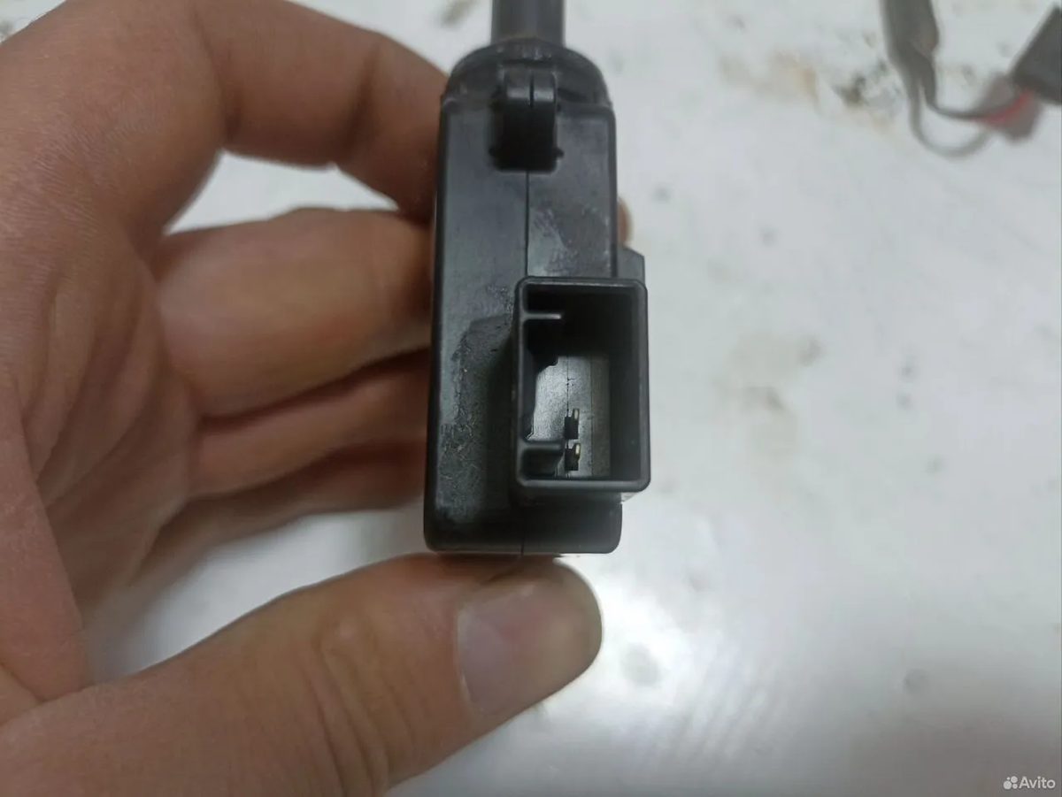 Активатор лючка бака Kia K5 DL3 — фото 3