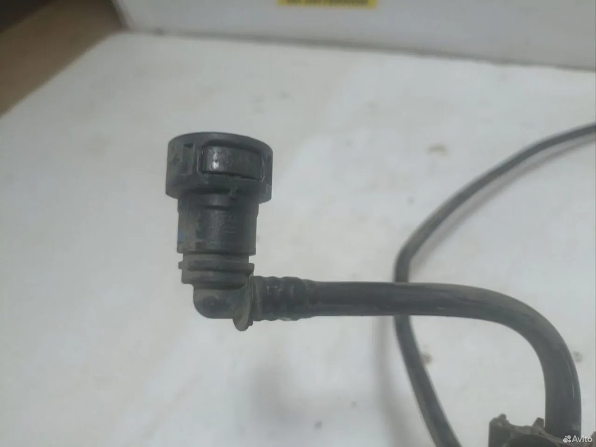 Трубка обратки топлива Kia K5 DL3 — фото 2