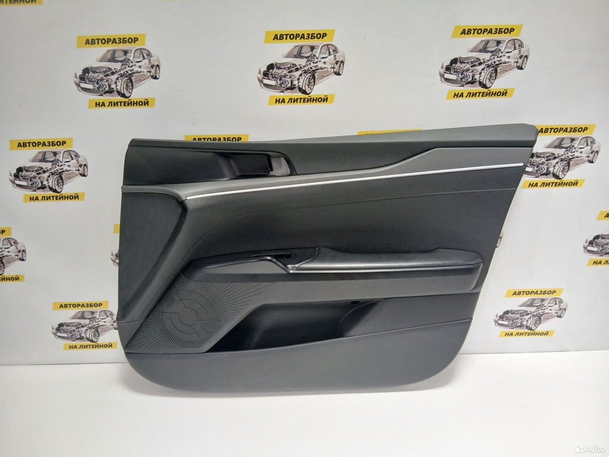 Обшивка двери передняя правая Kia K5 DL3 2020