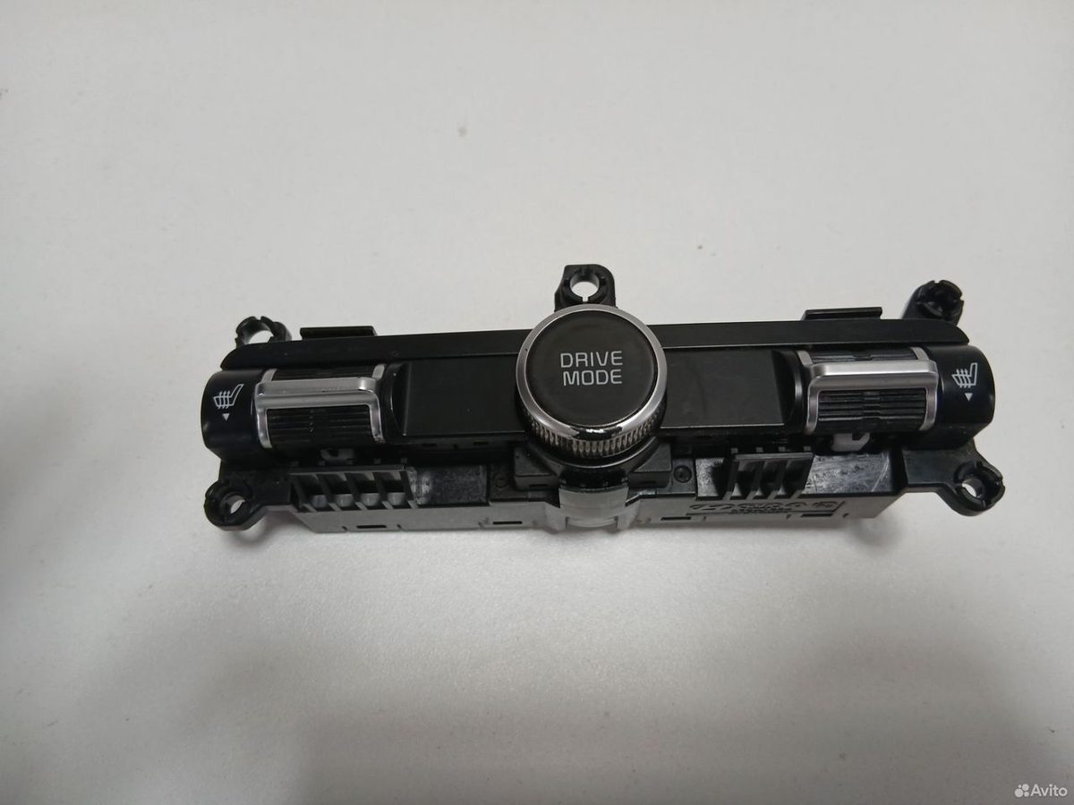Блок кнопок Kia K5 DL3 2020