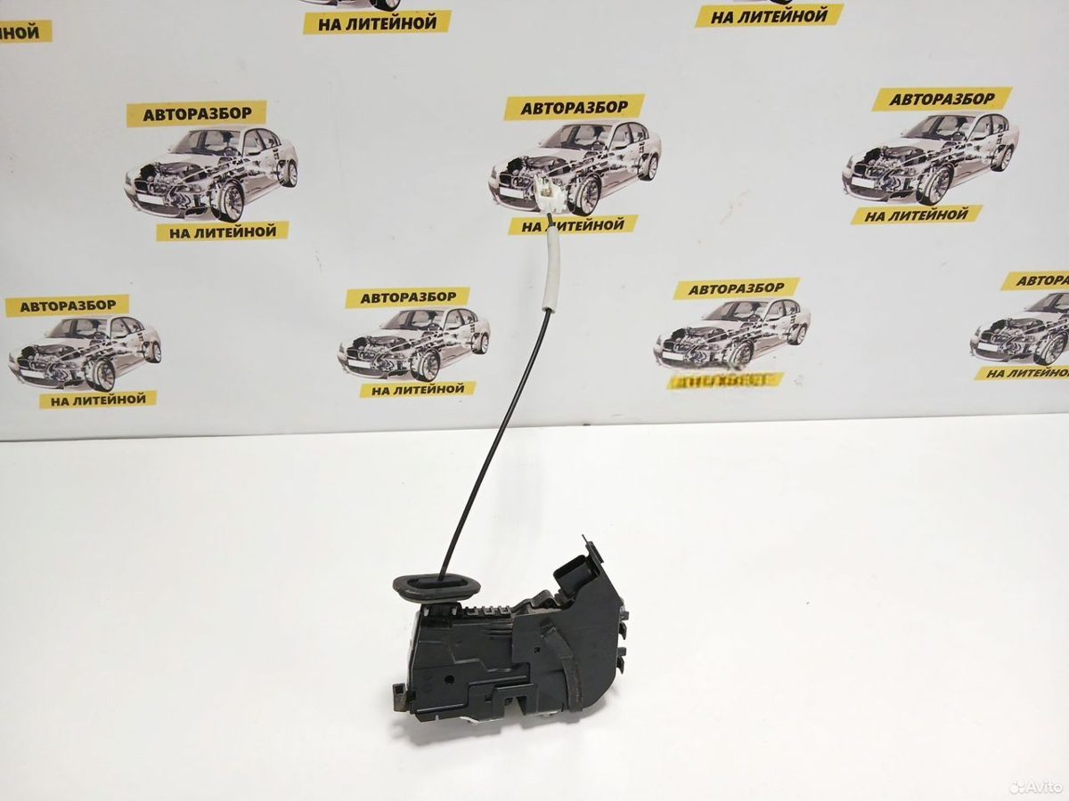 Замок двери передний правый Kia K5 DL3