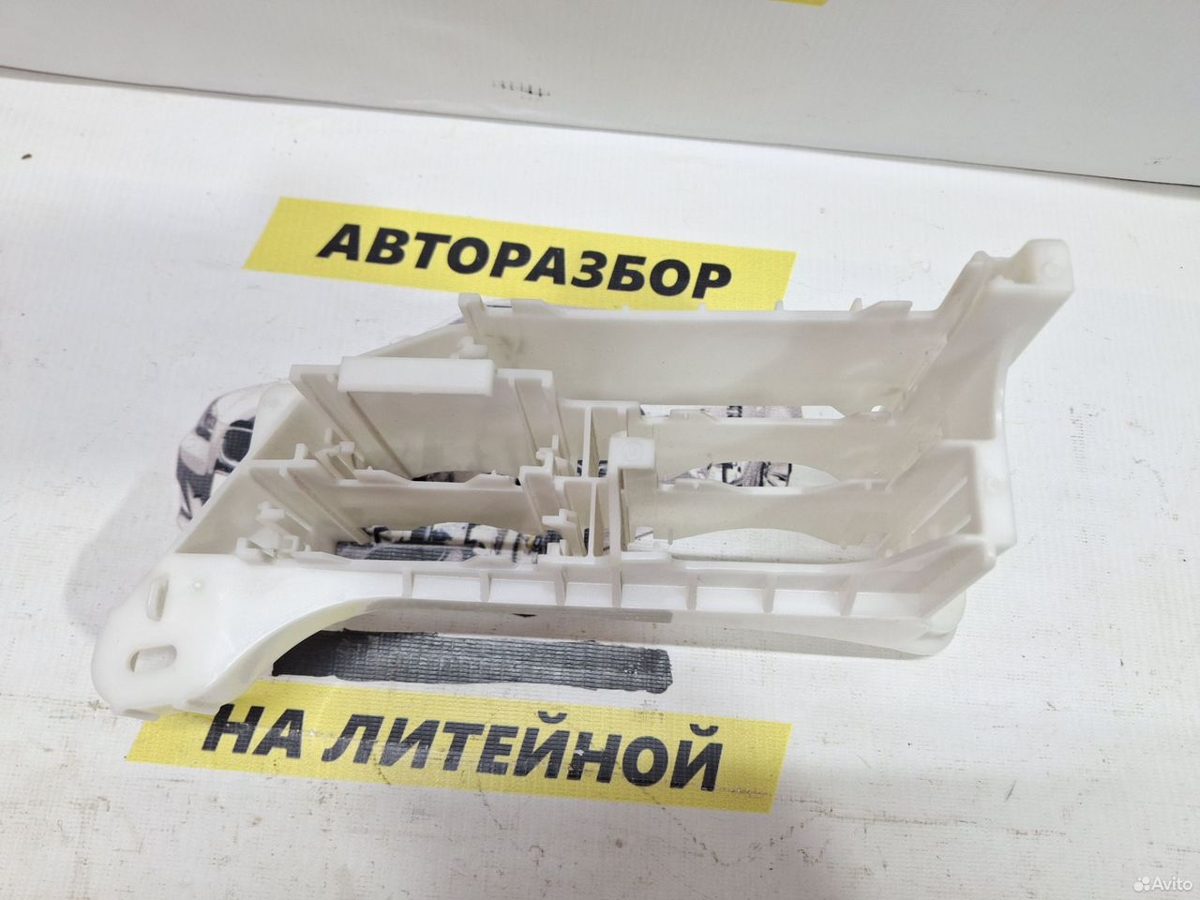 Кронштейн блоков Toyota Camry XV55 — фото 5