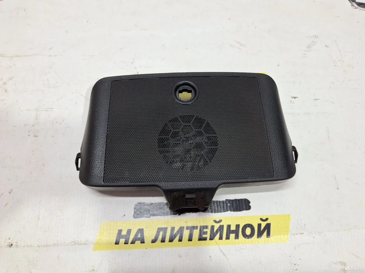 Накладка динамика торпеды Toyota Camry XV55