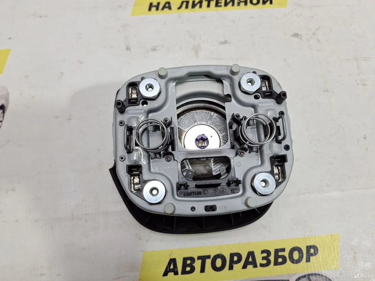 Подушка безопасности водителя Skoda Yeti — фото 6