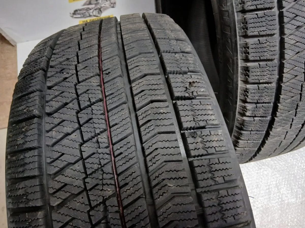 Bridgestone Blizzak Ice 255/40 R19 96S — фото 3