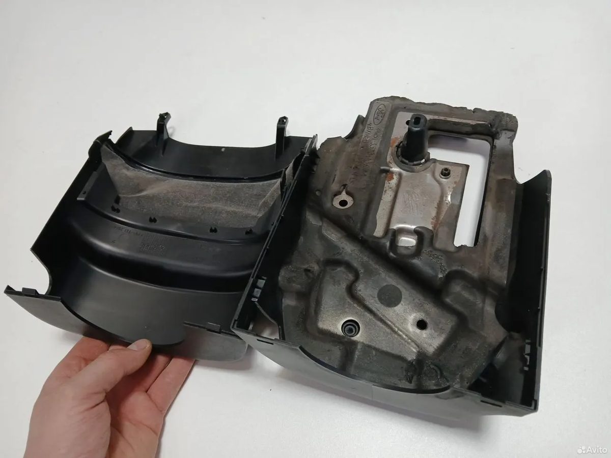 Кожух рулевой колонки Ford Focus 2 — фото 5