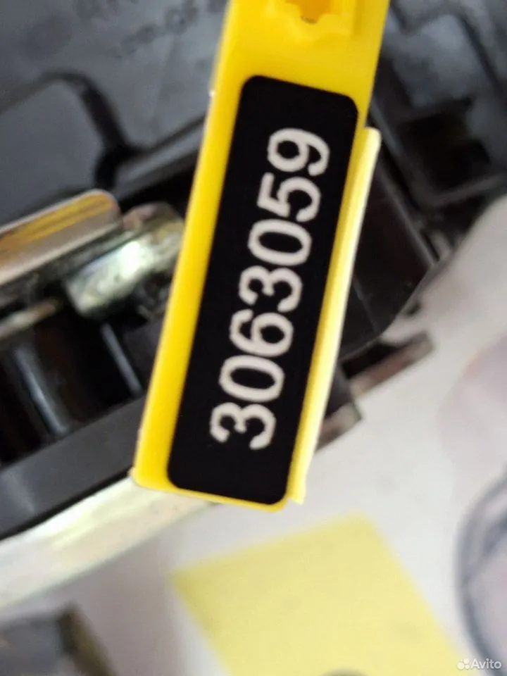Замок задней правой двери Kia Rio 4 — фото 10