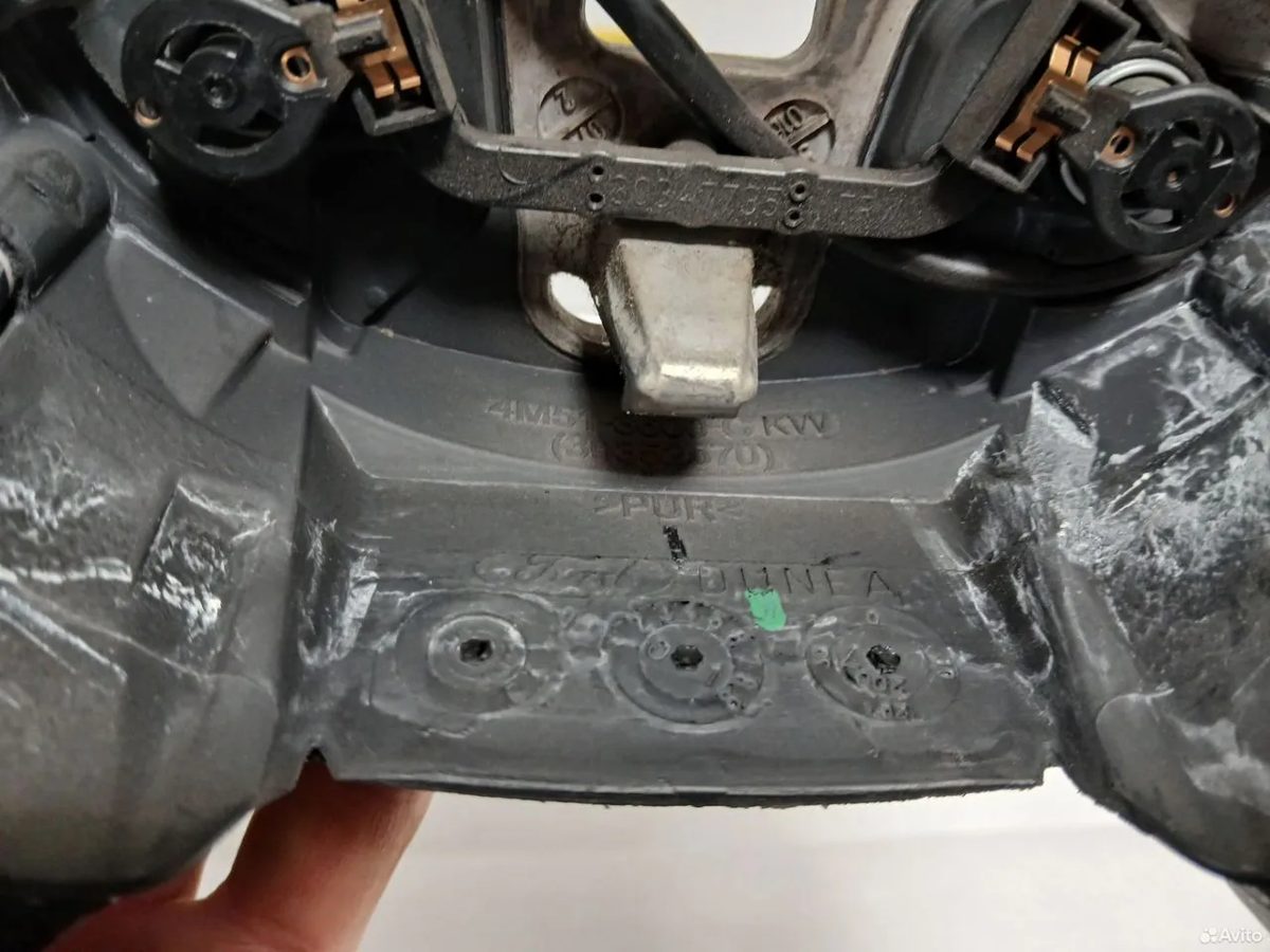 Рулевое колесо Ford Focus 2 — фото 6