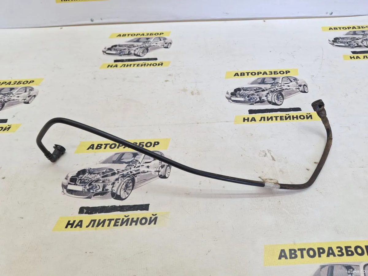 Трубка подачи топлива Opel Astra J — фото 3