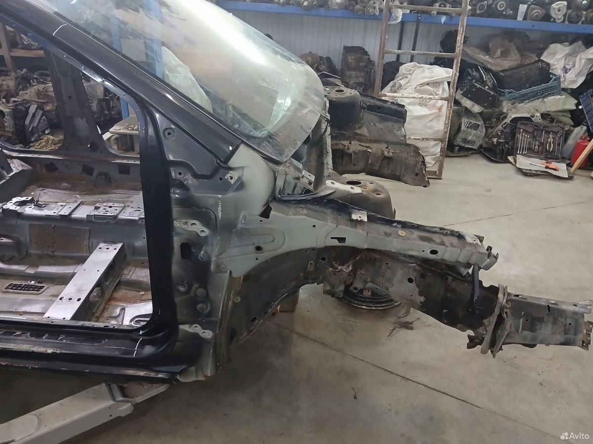 Стойка кузова передняя правая Ford Focus 2