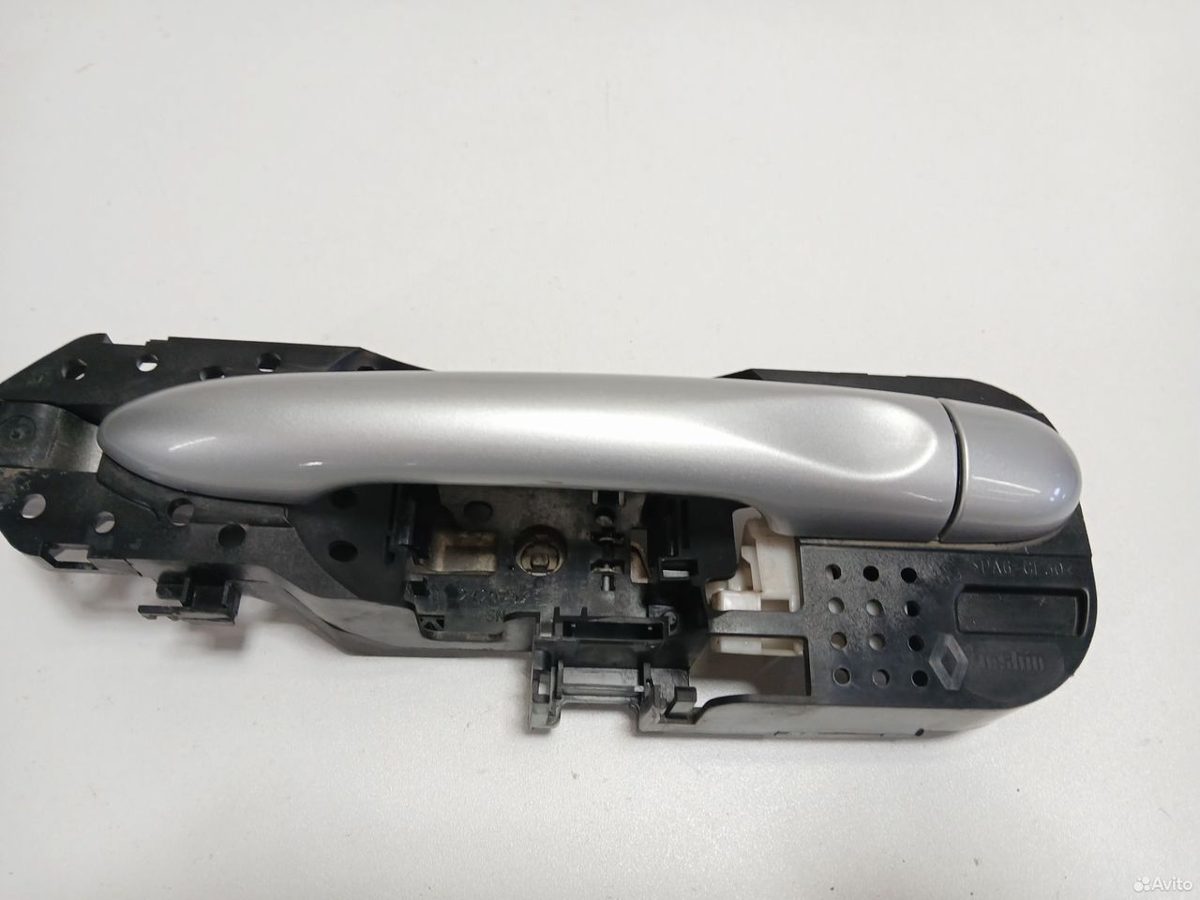 Ручка двери задняя левая Renault Grand Scenic 3