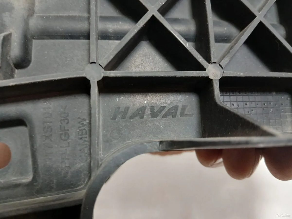 Кронштейн решетки радиатора левый Haval Jolion — фото 4