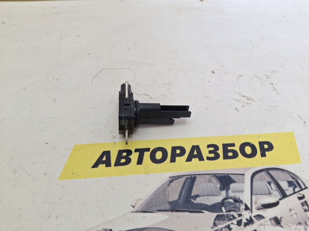Датчик расхода воздуха Toyota Camry XV50