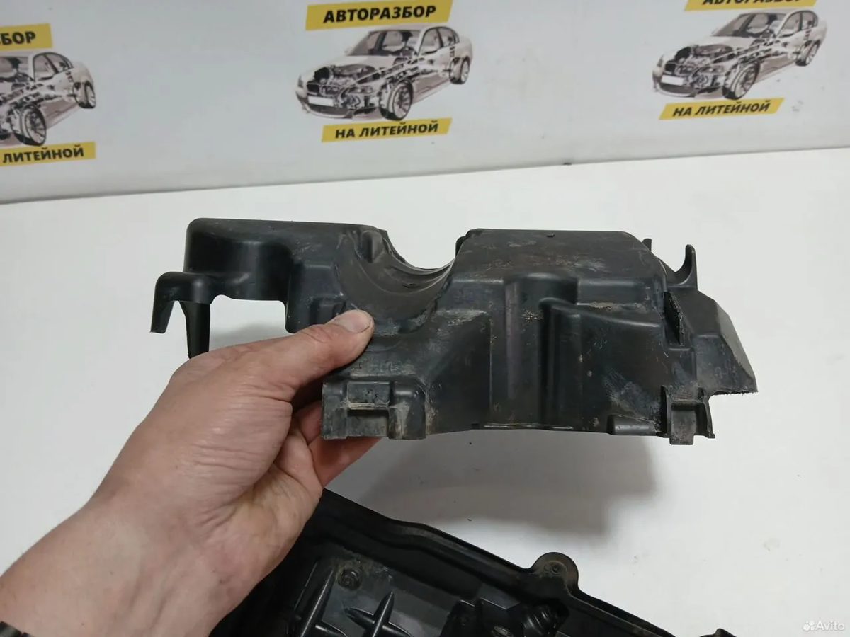 Крышка двигателя Renault Grand Scenic 3 — фото 4