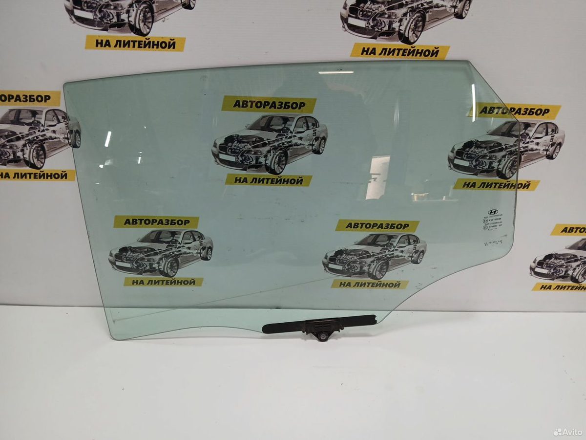Стекло заднее левое Hyundai IX35 2011