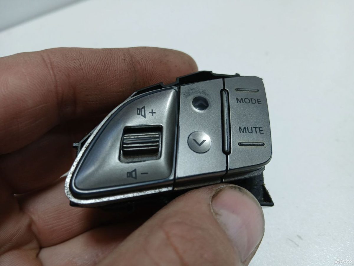 Кнопки руля слева Hyundai IX35 2011 — фото 3