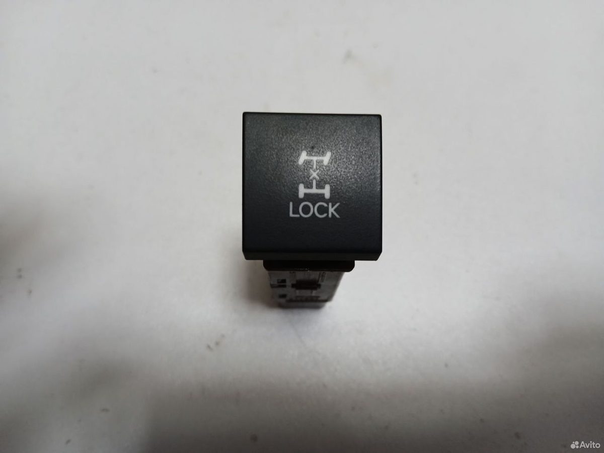 Кнопка полного привода Hyundai IX35 2011