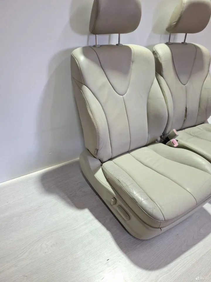 Передние сиденья Toyota Camry XV40 — фото 3