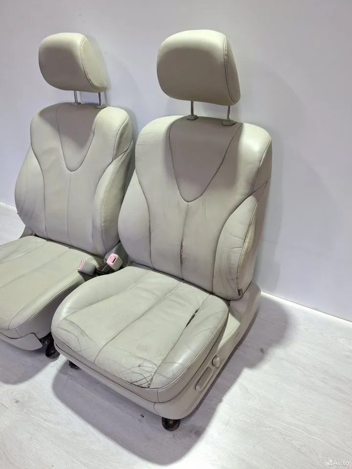 Передние сиденья Toyota Camry XV40 — фото 4